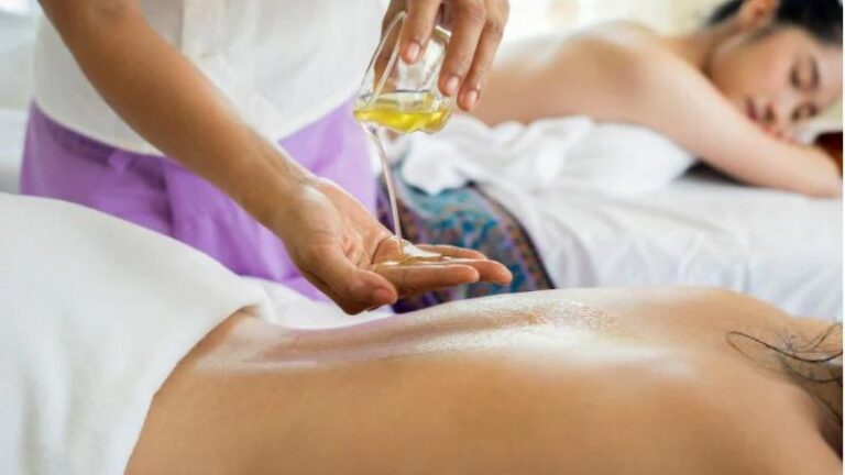 8 Essential Oils for Aromatherapy Massage