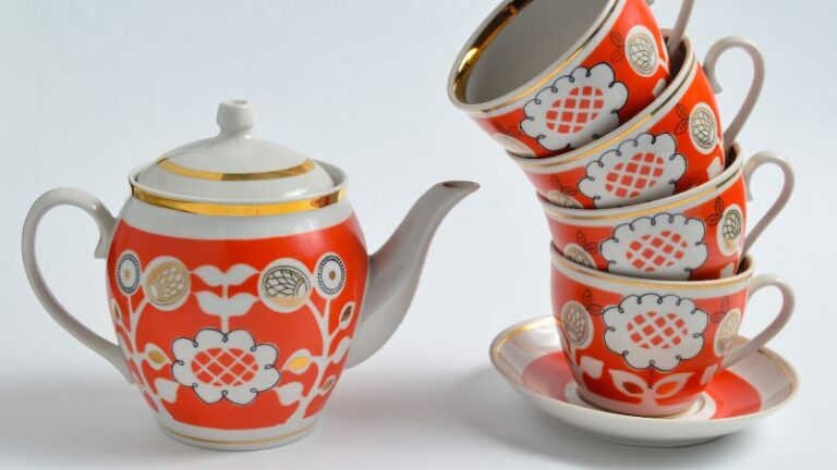 7 Things You Never Thought to Do With Your Vintage Teacups