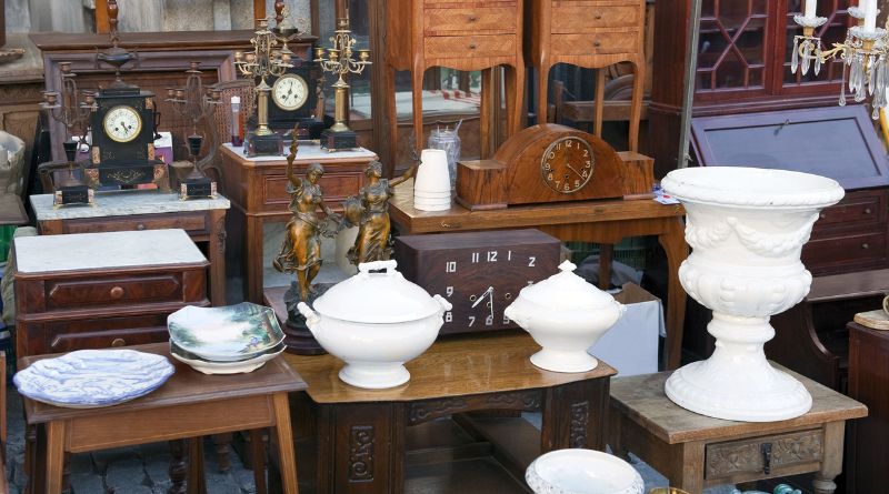 8 Vintage Items That Aren't Worth Any Money To Sell