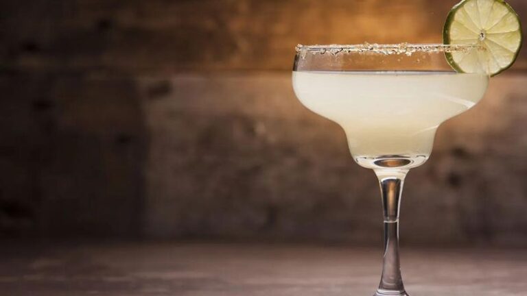 The 9 Unhealthiest Cocktails on the Planet